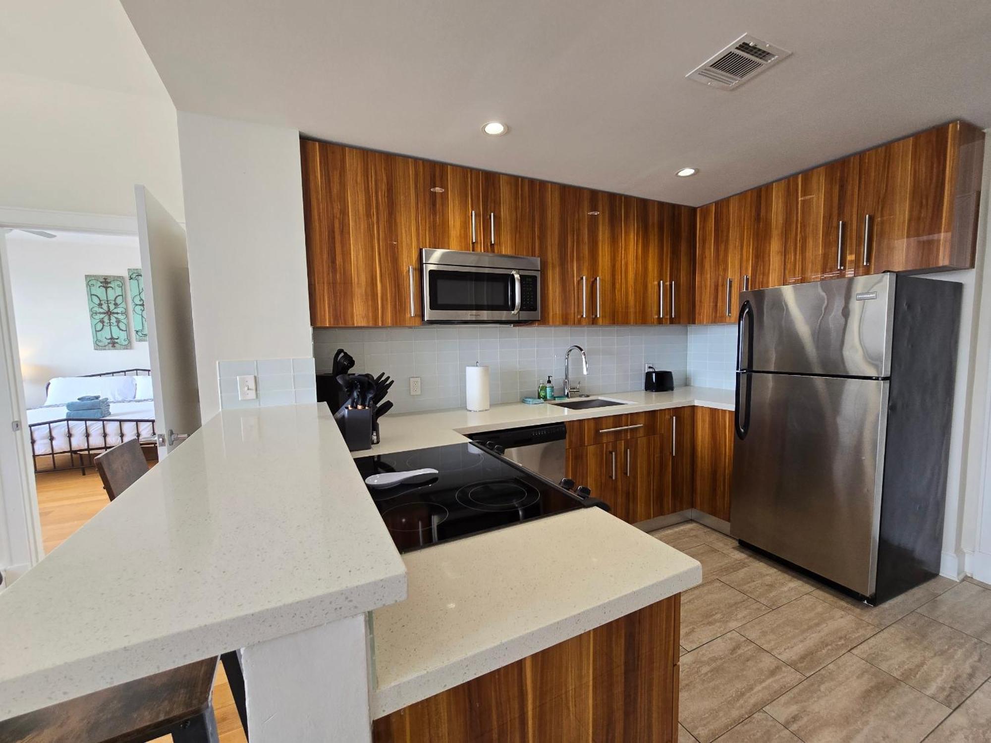 Amazing Condos Beautiful View 2 Blocks To French Quarter, Small Rooftop Pool, Gym, Seanger Theater, Super Dome, And Bourbon St Ню Орлиънс Стая снимка
