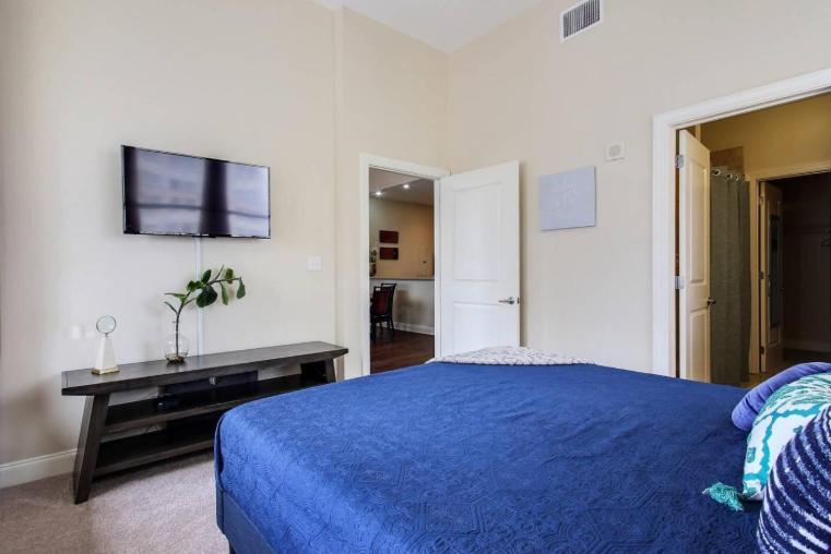 Amazing Condos Beautiful View 2 Blocks To French Quarter, Small Rooftop Pool, Gym, Seanger Theater, Super Dome, And Bourbon St Ню Орлиънс Екстериор снимка