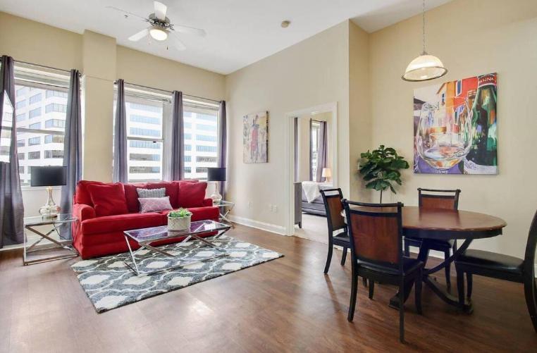Amazing Condos Beautiful View 2 Blocks To French Quarter, Small Rooftop Pool, Gym, Seanger Theater, Super Dome, And Bourbon St Ню Орлиънс Екстериор снимка