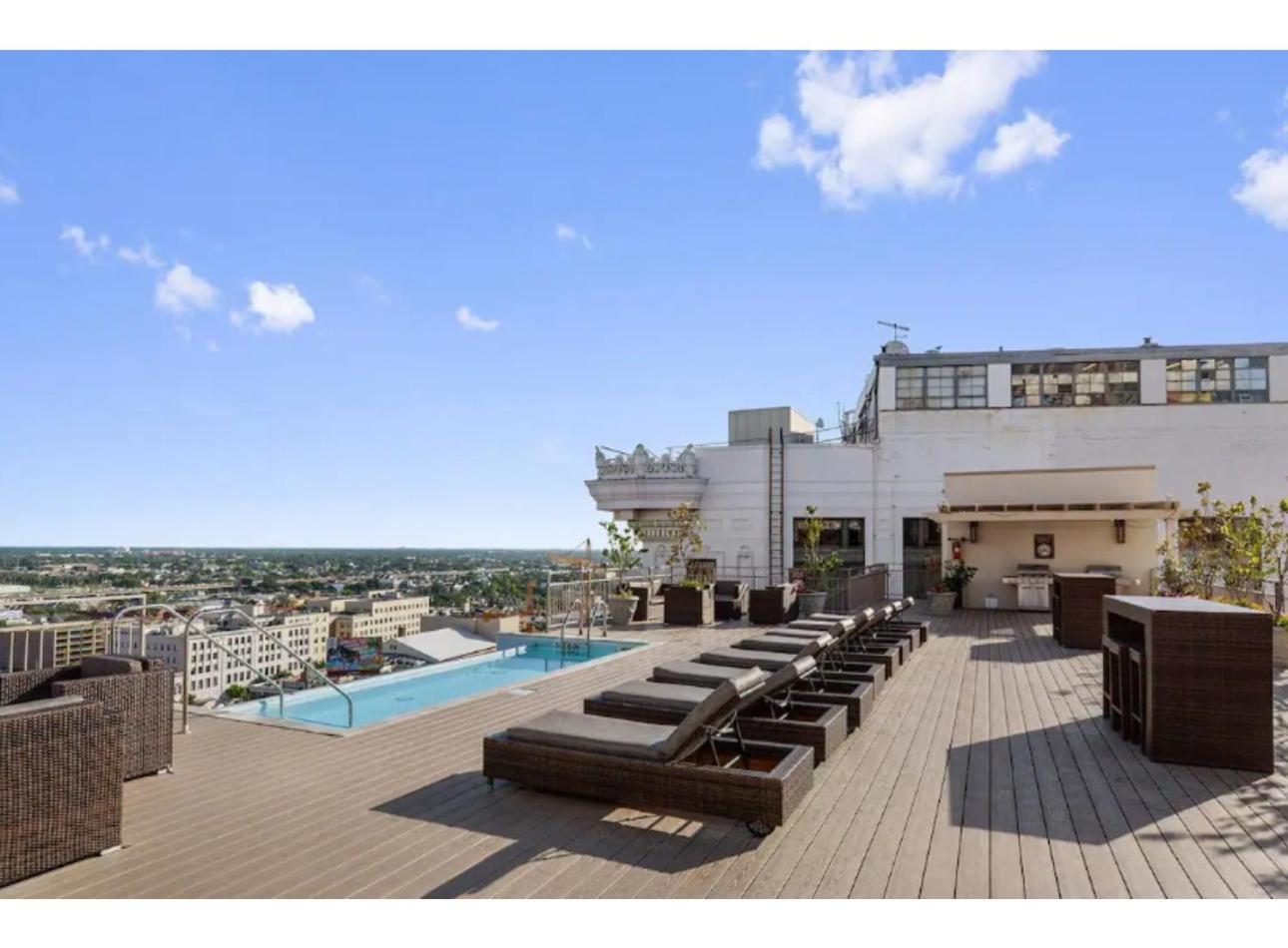 Amazing Condos Beautiful View 2 Blocks To French Quarter, Small Rooftop Pool, Gym, Seanger Theater, Super Dome, And Bourbon St Ню Орлиънс Екстериор снимка